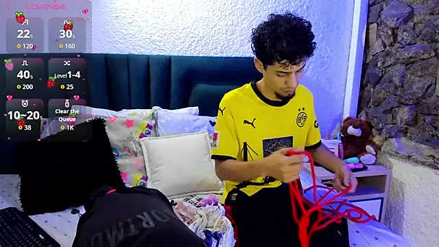 Snapshot of Chris_Angel_ chatting on November 20, 2025, 12:50 pm Chris Angel online show from November 20, 2025, 12:50 pm