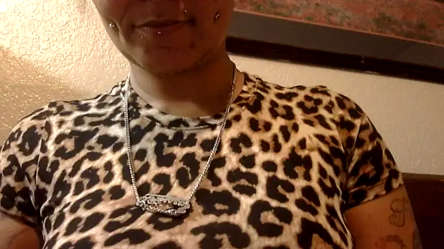 Flossee online show from September 30, 2025, 10:49 pm