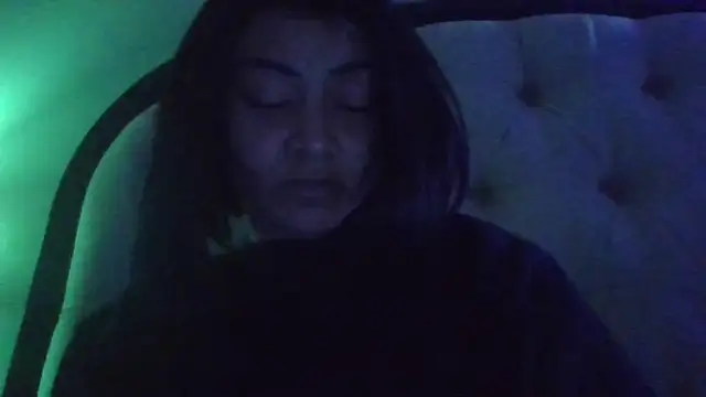 Flossee online show from April 7, 2026, 5:15 pm