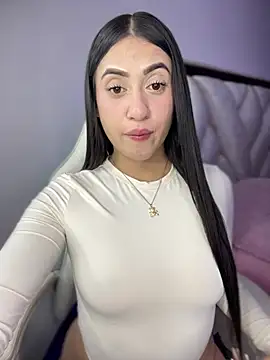 Snapshot of isabela_l chatting on January 16, 2026, 1:53 am isabela l online show from January 16, 2026, 1:53 am