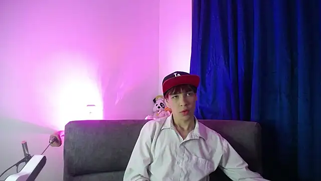 lucky stricke online show from March 4, 2026, 4:31 am