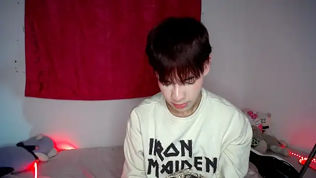 lucky stricke online show from December 19, 2025, 7:11 am