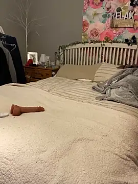 Sassylady online show from November 7, 2025, 4:00 pm