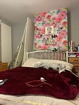 Sassylady online show from December 14, 2025, 9:31 pm