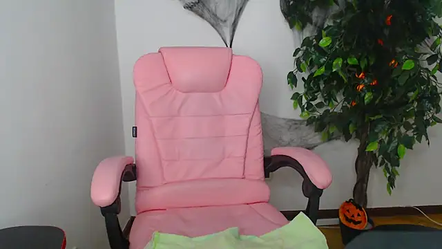 Snapshot of Erika_bestboobs chatting on October 31, 2025, 9:22 pm Erika bestboobs online show from October 31, 2025, 9:22 pm