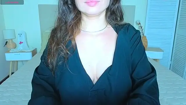 Snapshot of Erika_bestboobs chatting on November 26, 2025, 9:04 pm Erika bestboobs online show from November 26, 2025, 9:04 pm