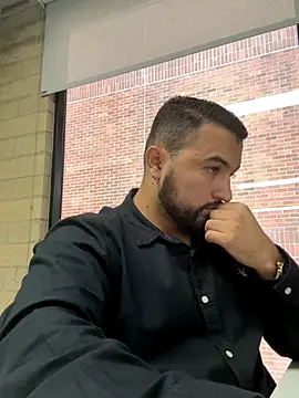 DoctorArabe3 online show from September 23, 2025, 1:18 pm