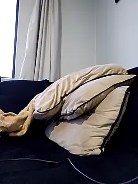 Snapshot of mojaymort chatting on November 18, 2025, 4:43 pm mojaymort online show from November 18, 2025, 4:43 pm