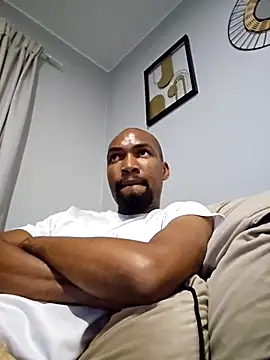 Snapshot of mojaymort chatting on October 8, 2025, 5:46 pm mojaymort online show from October 8, 2025, 5:46 pm