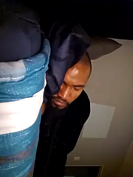 Snapshot of mojaymort chatting on October 13, 2025, 9:49 pm mojaymort online show from October 13, 2025, 9:49 pm