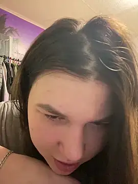 Kemeli008 online show from November 9, 2025, 6:01 pm