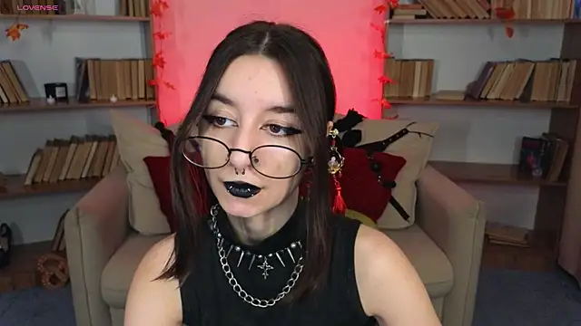 Mistress  Marcelline online show from September 20, 2025, 10:09 am