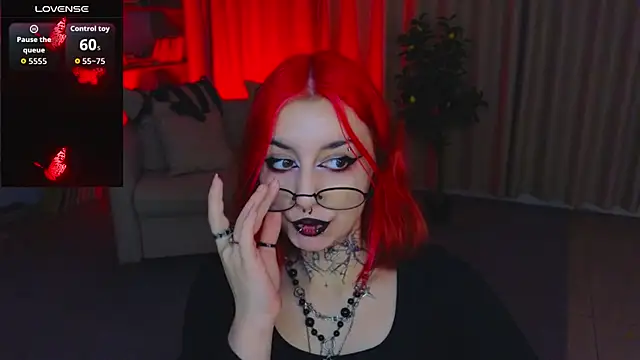 Snapshot of Mistress__Marcelline chatting on July 5, 2026, 4:19 am Mistress Marcelline online show from July 5, 2026, 4:19 am