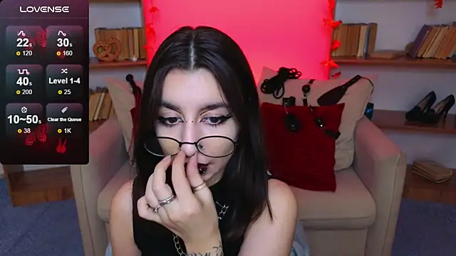 Mistress  Marcelline online show from October 4, 2025, 10:06 am