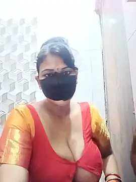 Snapshot of varnika chatting on June 11, 2026, 9:28 am varnika online show from June 11, 2026, 9:28 am