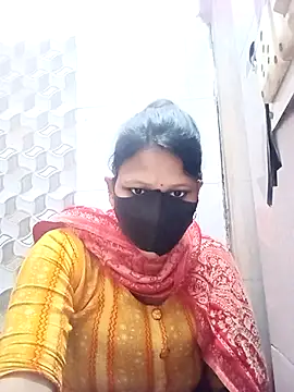 Snapshot of varnika chatting on November 8, 2025, 6:28 am varnika online show from November 8, 2025, 6:28 am