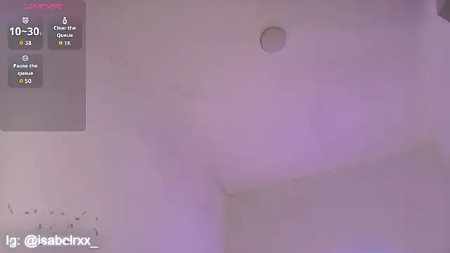 IsabelCortes online show from February 12, 2026, 11:04 pm