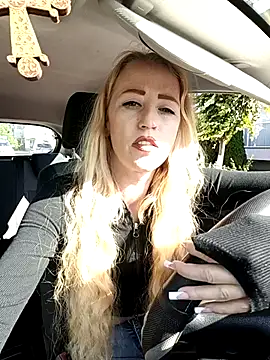 Snapshot of DeeA_Blondy chatting on September 14, 2025, 7:31 am DeeA Blondy online show from September 14, 2025, 7:31 am