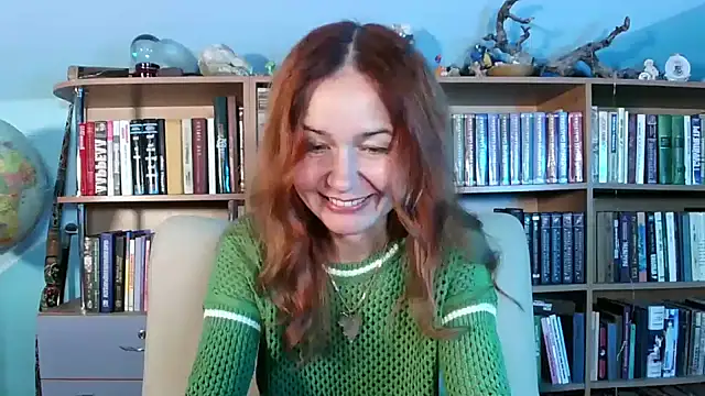 Foxilady357 online show from November 26, 2025, 4:40 pm