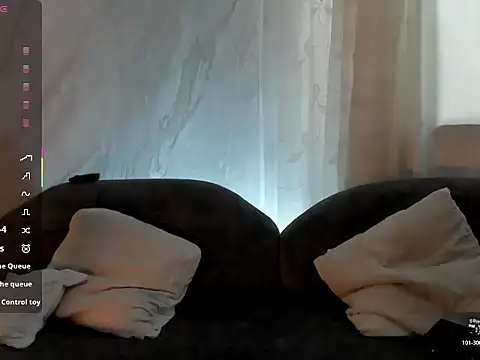 LoganTwink18 online show from February 22, 2026, 4:08 pm