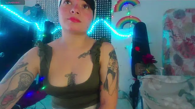 Snapshot of Mitsuha_gate chatting on November 6, 2025, 2:21 pm Mitsuha gate online show from November 6, 2025, 2:21 pm