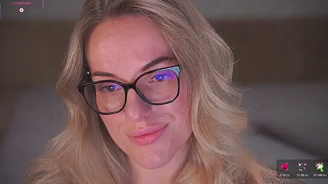 Vanille Mystery online show from April 3, 2026, 10:49 pm