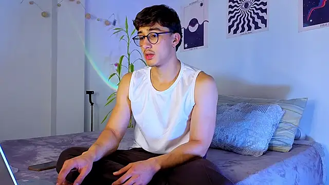 LatinReall online show from September 18, 2025, 12:13 am