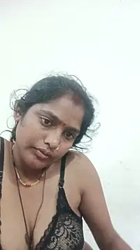 Snapshot of Guriya0076 chatting on June 2, 2026, 11:49 pm Guriya0076 online show from June 2, 2026, 11:49 pm