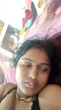 Snapshot of Guriya0076 chatting on April 29, 2026, 12:04 am Guriya0076 online show from April 29, 2026, 12:04 am