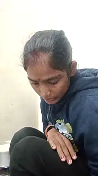 Snapshot of Guriya0076 chatting on December 1, 2025, 3:18 am Guriya0076 online show from December 1, 2025, 3:18 am