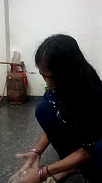 Snapshot of Guriya0076 chatting on November 3, 2025, 12:09 pm Guriya0076 online show from November 3, 2025, 12:09 pm