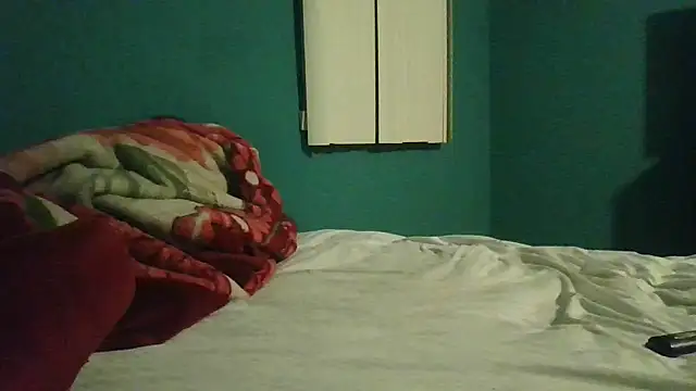 BEBE5757 online show from December 14, 2025, 6:52 am