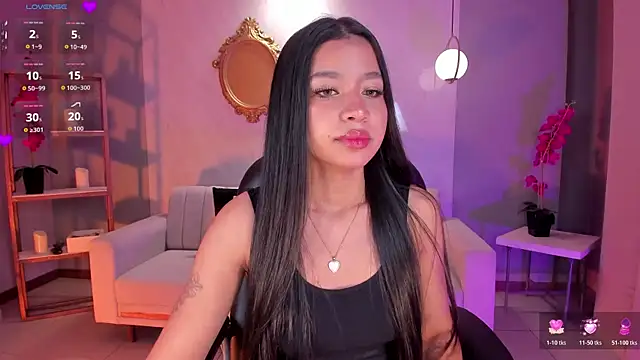 SophieHouston  online show from November 9, 2025, 4:27 am