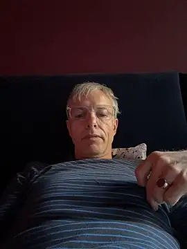 SexyLeon8 online show from December 15, 2025, 12:55 pm