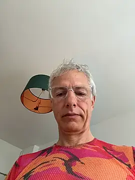 Snapshot of SexyLeon8 chatting on July 5, 2026, 5:14 am SexyLeon8 online show from July 5, 2026, 5:14 am