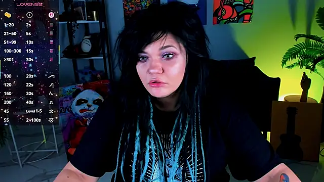 MaryHarrys online show from November 19, 2025, 3:06 am