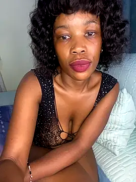 Caramel Mellow online show from November 30, 2025, 9:54 am