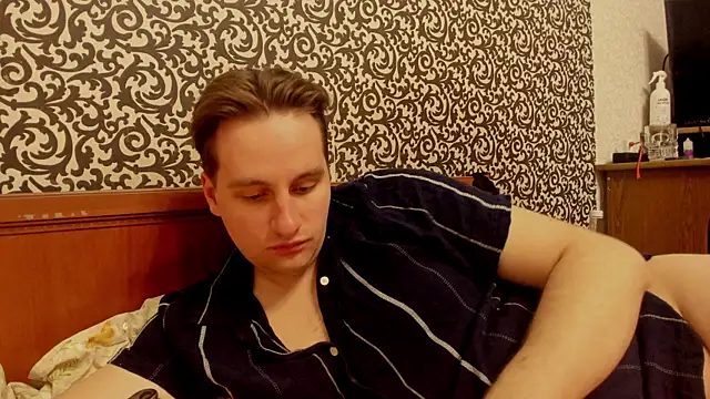 romiosabrino online show from April 16, 2026, 8:31 pm