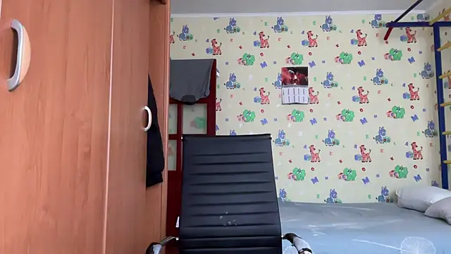 chiraq1945 online show from April 1, 2026, 10:38 am