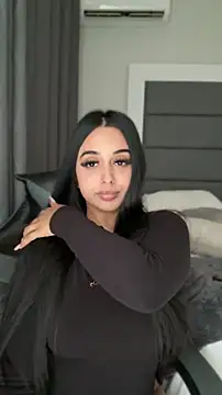 Snapshot of LilMisIndianx chatting on April 12, 2026, 1:03 pm LilMisIndianx online show from April 12, 2026, 1:03 pm