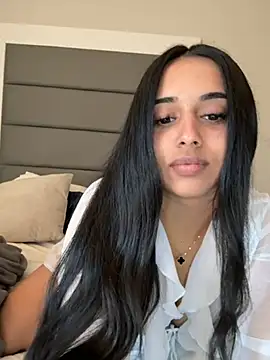 Snapshot of LilMisIndianx chatting on January 12, 2026, 1:40 pm LilMisIndianx online show from January 12, 2026, 1:40 pm