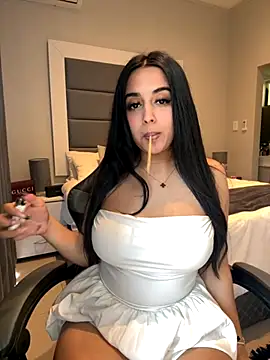 Snapshot of LilMisIndianx chatting on October 25, 2025, 8:57 am LilMisIndianx online show from October 25, 2025, 8:57 am