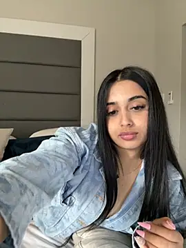 Snapshot of LilMisIndianx chatting on December 18, 2025, 11:14 am LilMisIndianx online show from December 18, 2025, 11:14 am