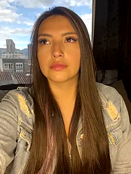 Adaara Rey online show from November 18, 2025, 8:56 pm