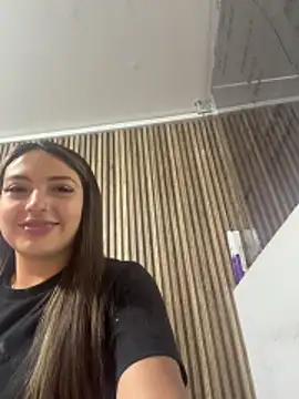 Adaara Rey online show from February 27, 2026, 7:35 pm