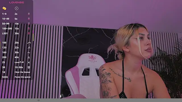 daisyblushh online show from December 22, 2025, 5:57 pm