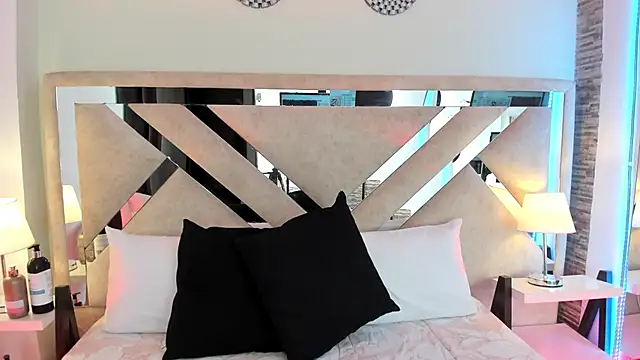 ximena vasquez8 online show from April 15, 2026, 4:07 am