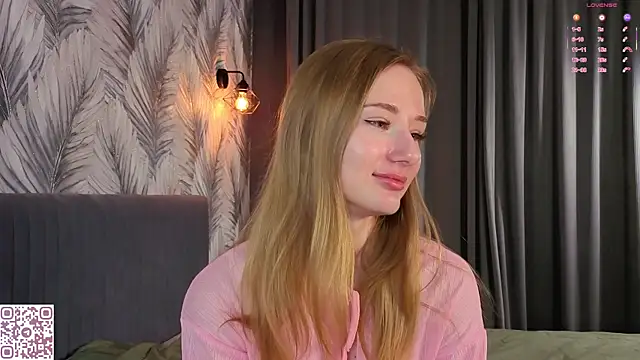 Snapshot of ElvinaRose chatting on January 13, 2026, 2:37 am ElvinaRose online show from January 13, 2026, 2:37 am