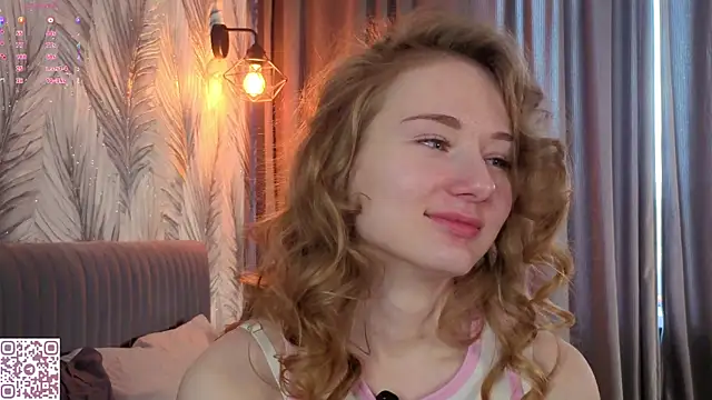 ElvinaRose online show from April 10, 2026, 2:40 am