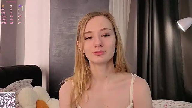 Snapshot of ElvinaRose chatting on December 19, 2025, 2:26 am ElvinaRose online show from December 19, 2025, 2:26 am